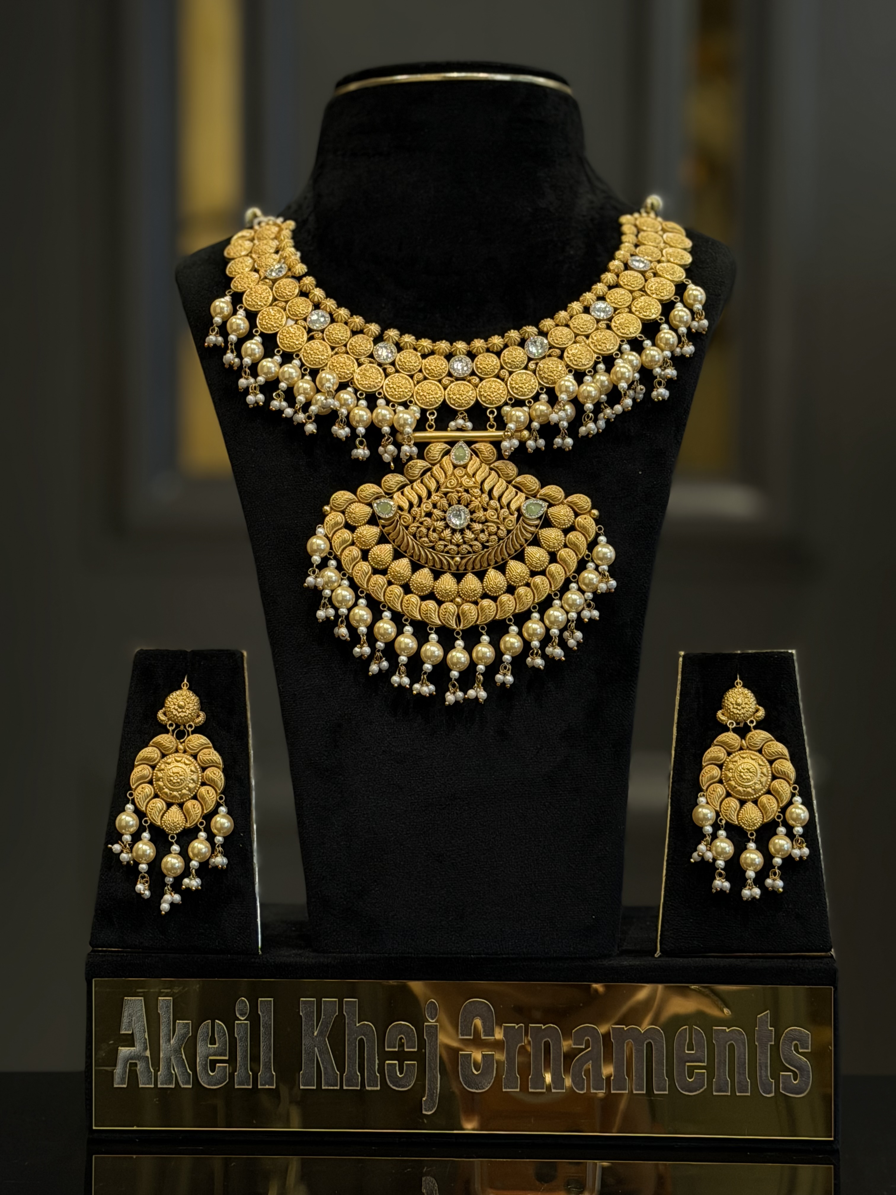 Classic Elegance 18K Gold Flat Choker Set - Gold Jewellery Kashmir