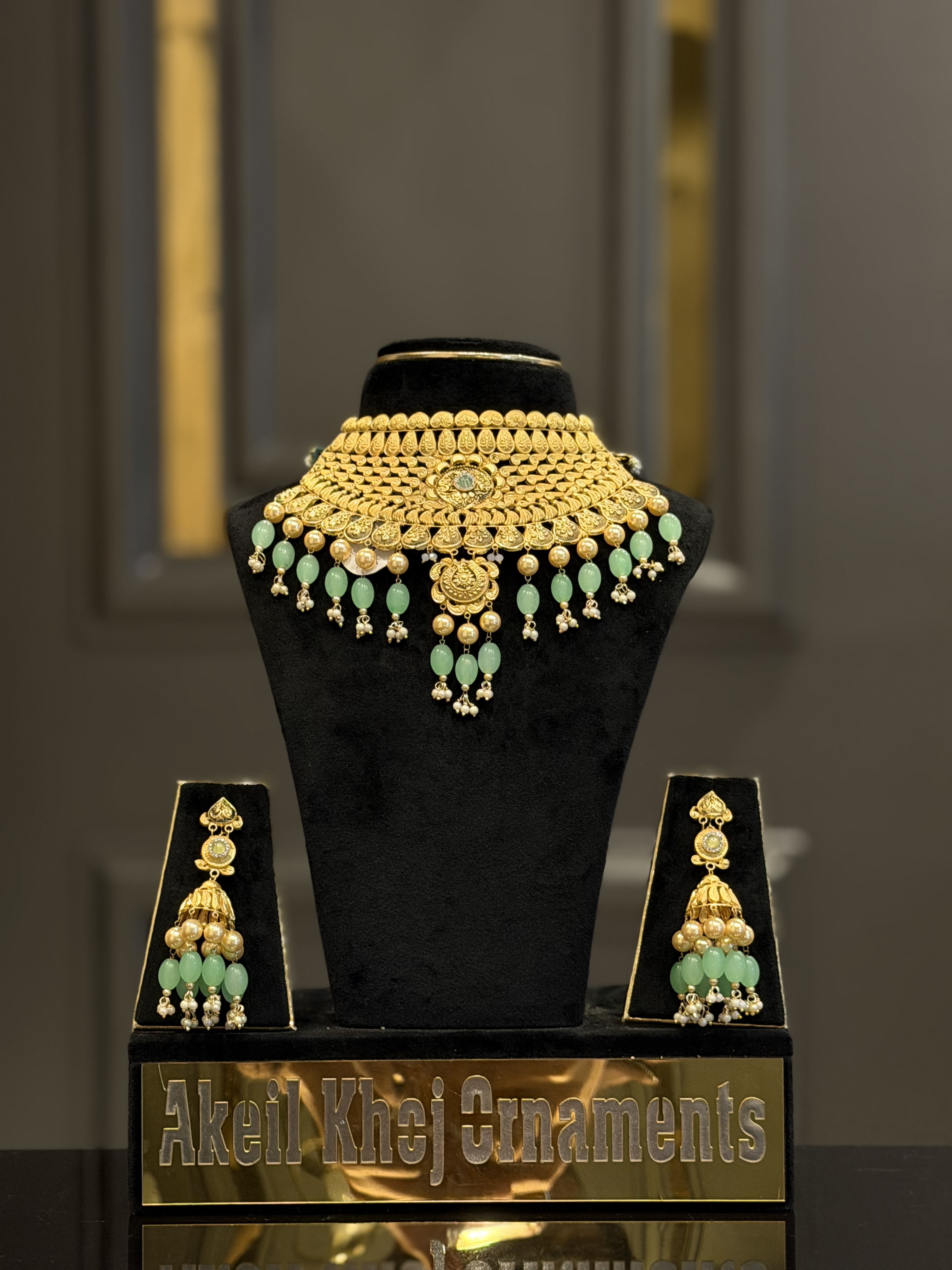 Elegant Bridal Neck Haar  in 18K Gold - Gold Jewellery Kashmir