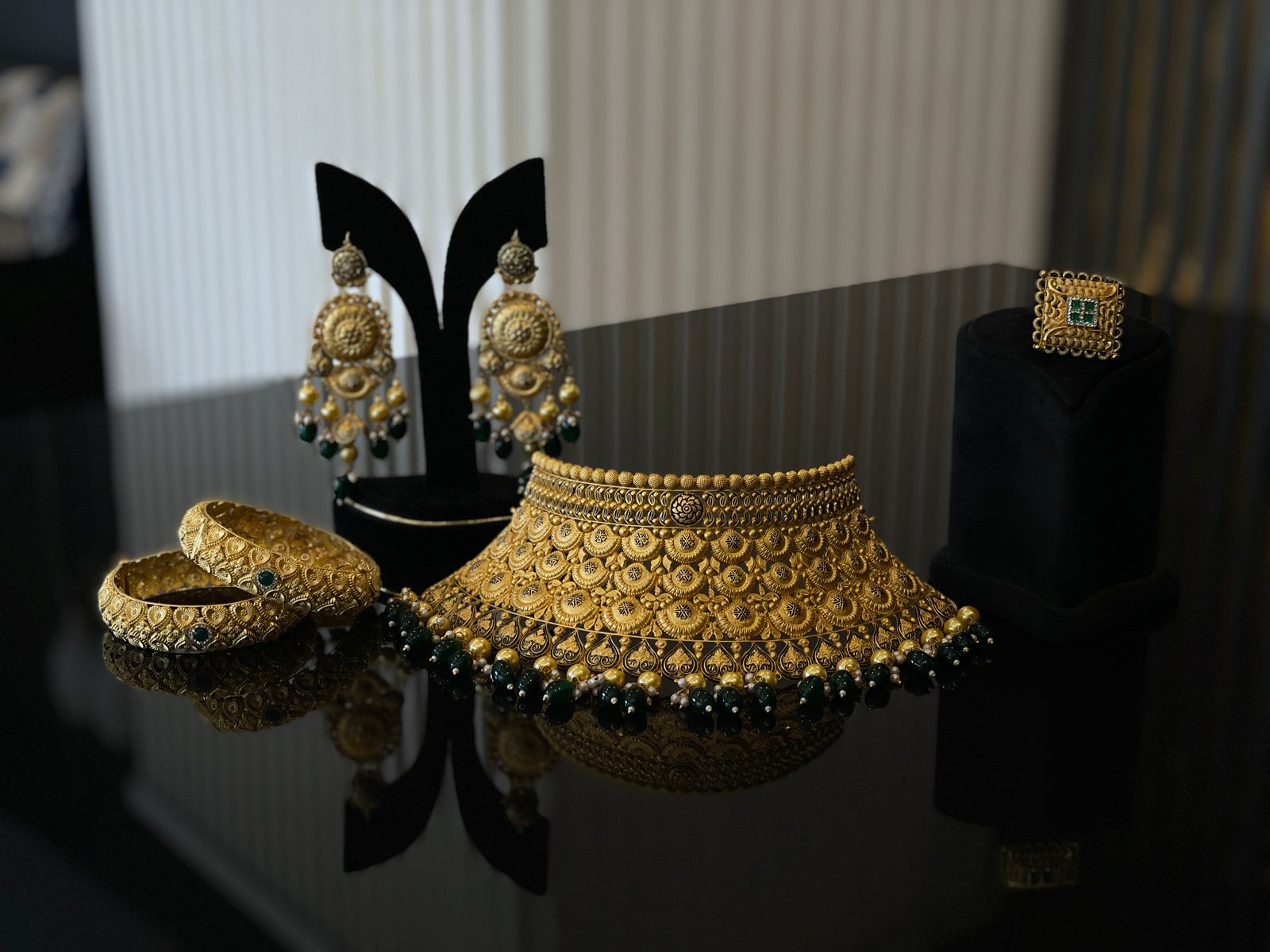 Elegant Gold Bridal Jewellery Set